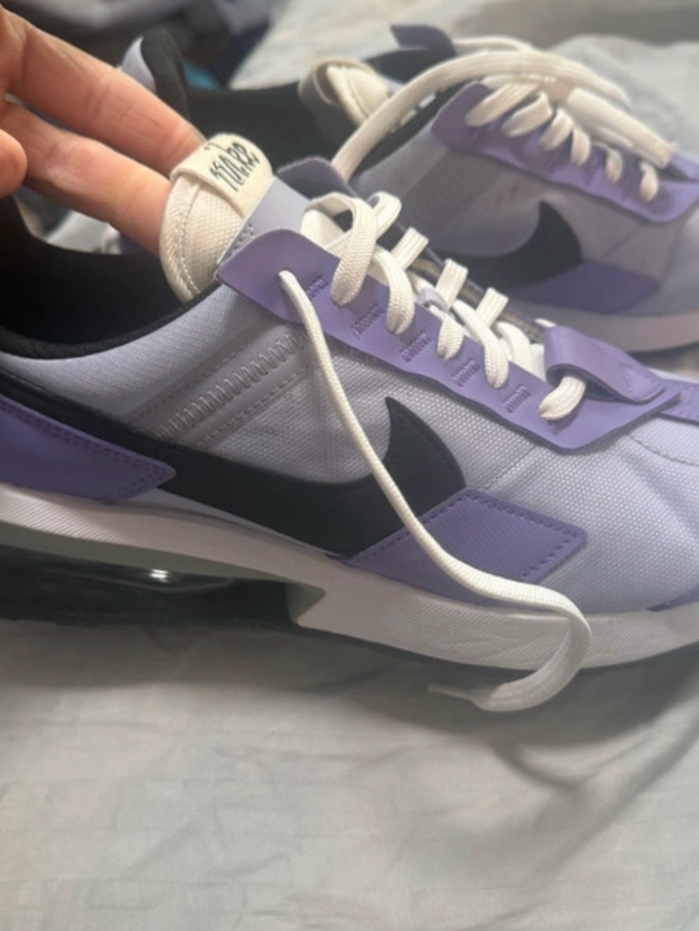 Ladies Nike Air Sneakers in Lavender and Black, NWOT